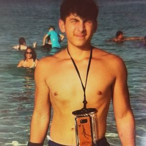 Meet your Posher, Justin